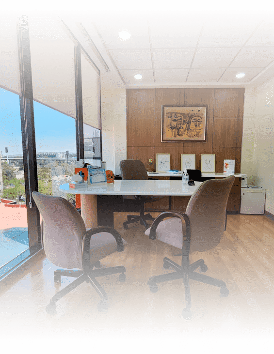  Cirujano plástico Dr. Carlos Ponga